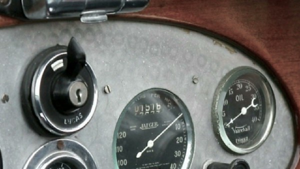 Product picture Vintage Car dashboard pan