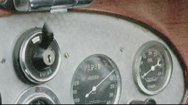 Product picture Old Car Dashboard pan, flickering film