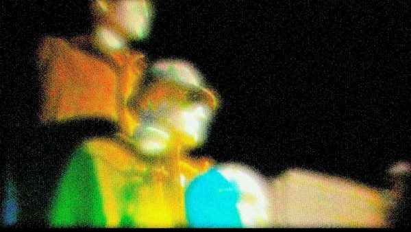 Product picture Mannequins in the window, flickering CRT effect