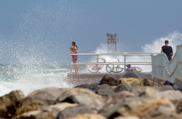 Product picture Girls watch Hurricane Irene Waves