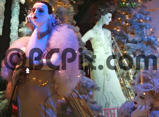 Product picture Mannequins, New York City shop window