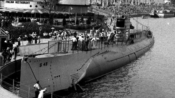 Product picture Submarine on display at the Worlds Fair, 1933